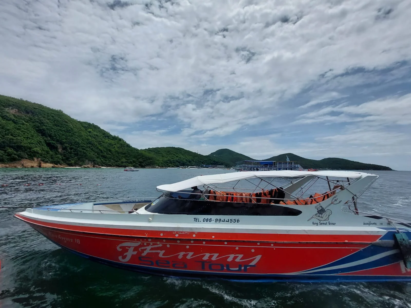 Best Boat Tour In Pattaya