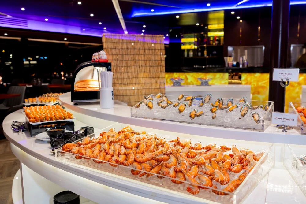 Seafood buffet and Thai cuisine served on luxury dinner cruise
