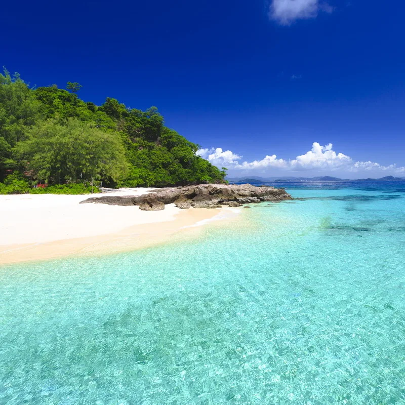 Maiton Island – A Secluded Paradise